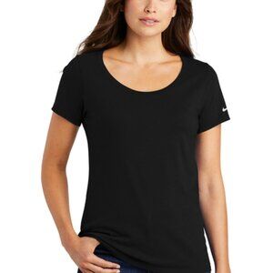Nike Ladies Core Cotton Scoop Neck Tee_Size MED